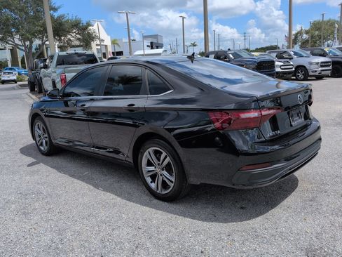 Used 2022 Volkswagen Jetta SE FWD image 7