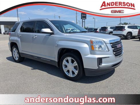 Used 2017 GMC Terrain SLE FWD image 1