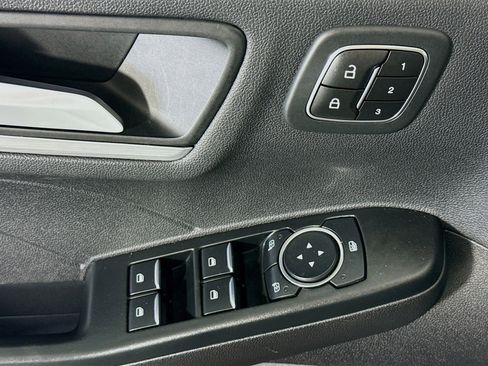 Used 2023 Ford Escape SE w/ PHEV Premium Package image 24