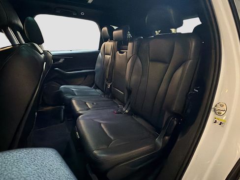 Used 2017 Audi Q7 3.0T Prestige w/ Prestige Package image 29