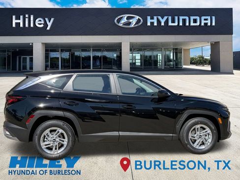 New 2026 Hyundai Tucson SE image 3