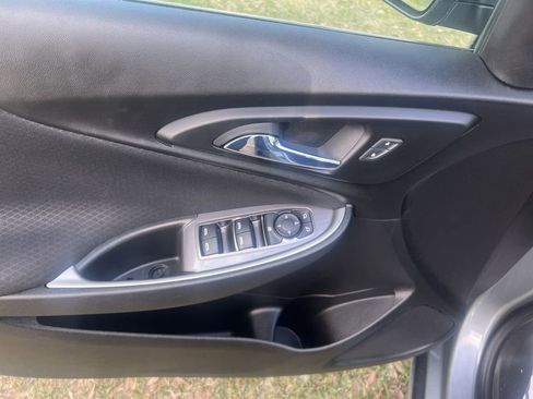 Used 2023 Chevrolet Malibu LT image 14