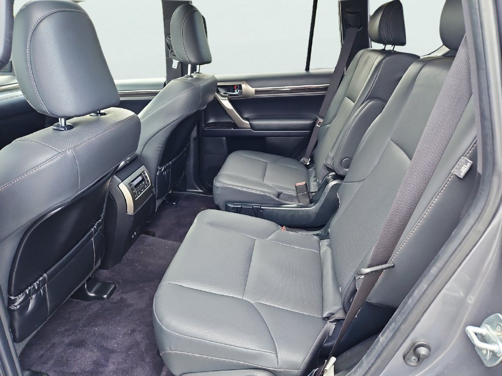 Used 2021 Lexus GX 460 Premium AWD/4WD image 36