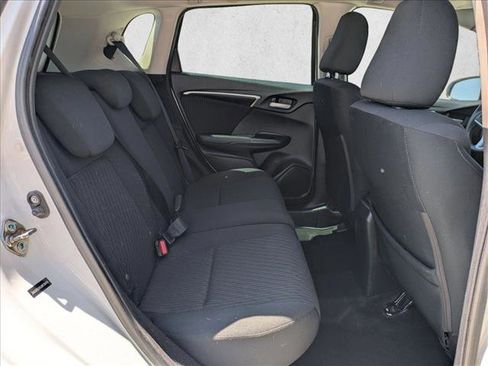 Used 2018 Honda Fit EX image 19