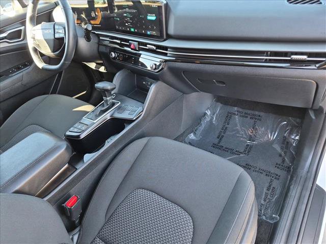 Used 2026 Kia Sportage LX FWD image 21