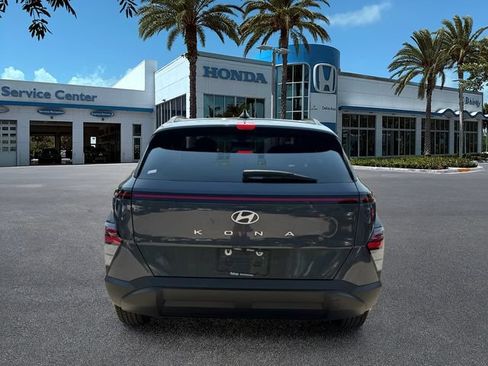 Used 2024 Hyundai Kona SEL FWD image 7