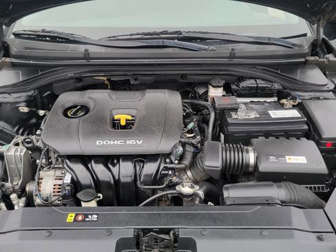 Used 2019 Hyundai Elantra SE w/ Cargo Package image 33