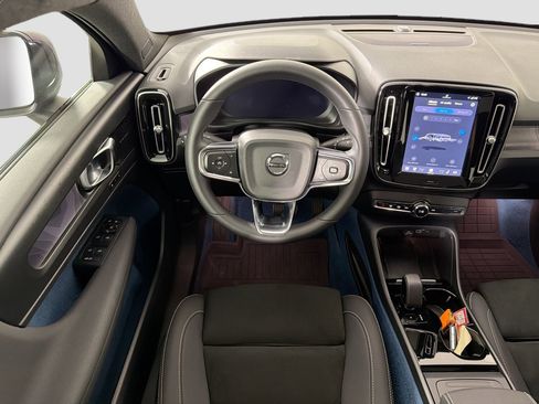 Certified 2023 Volvo C40 P8 Recharge Ultimate AWD/4WD image 23
