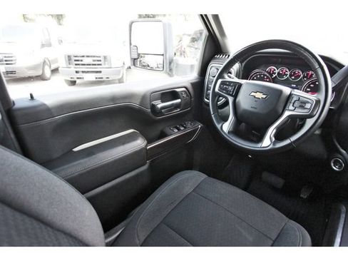 Used 2023 Chevrolet Silverado 2500 LT w/ Convenience Package AWD/4WD image 6