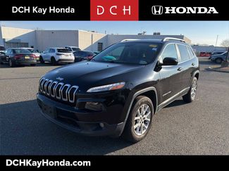 Used 2018 Jeep Cherokee Latitude Plus w/ Comfort/Convenience Group video 1