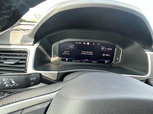 Used 2020 Volkswagen Atlas Cross Sport SEL Premium w/ Cross Sport MDO Package AWD/4WD image 16