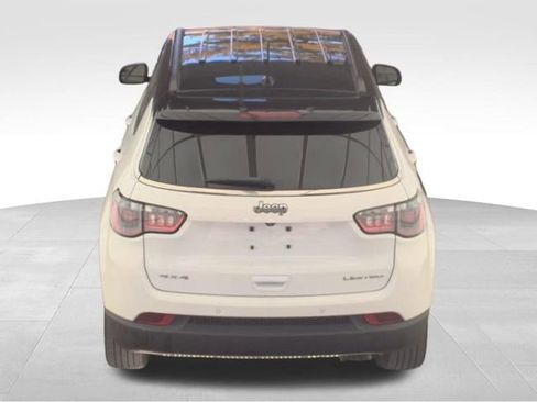 Used 2022 Jeep Compass Limited image 5