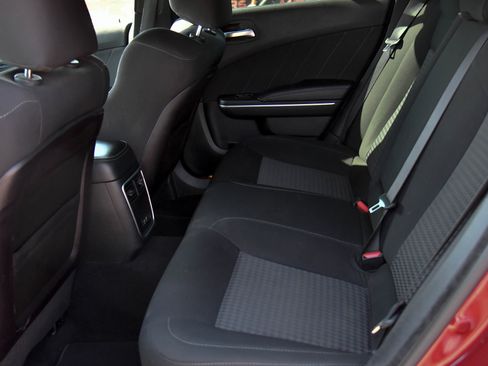 Used 2019 Dodge Charger Scat Pack RWD image 36