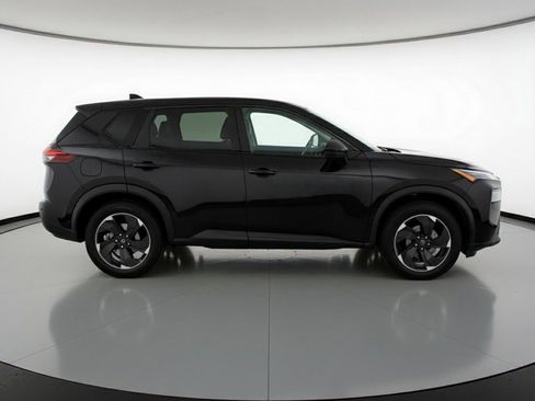 Used 2025 Nissan Rogue SV FWD image 11