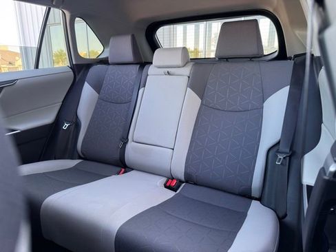 Used 2024 Toyota RAV4 XLE image 5