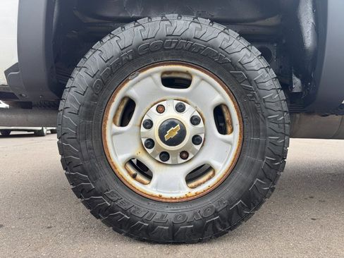 Used 2015 Chevrolet Silverado 2500 W/T AWD/4WD image 13
