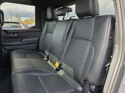 Used 2025 Toyota Tacoma TRD Sport image 22