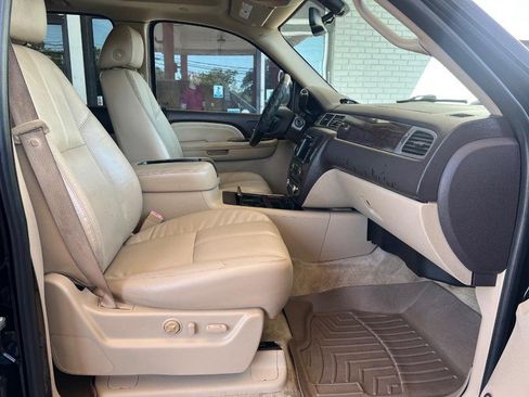 Used 2008 GMC Yukon Denali AWD/4WD image 11