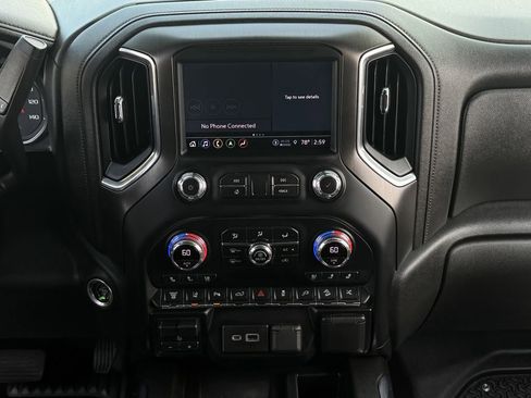 Used 2022 GMC Sierra 2500 AT4 w/ AT4 Preferred Package AWD/4WD image 19