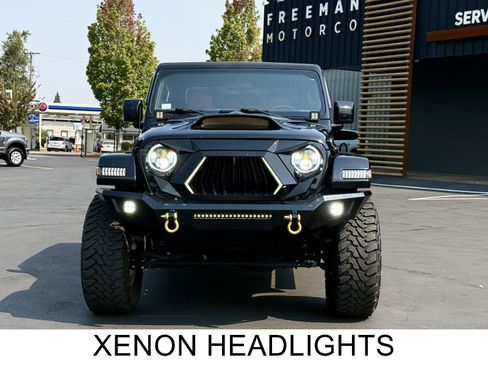Used 2023 Jeep Gladiator Sport AWD/4WD image 3