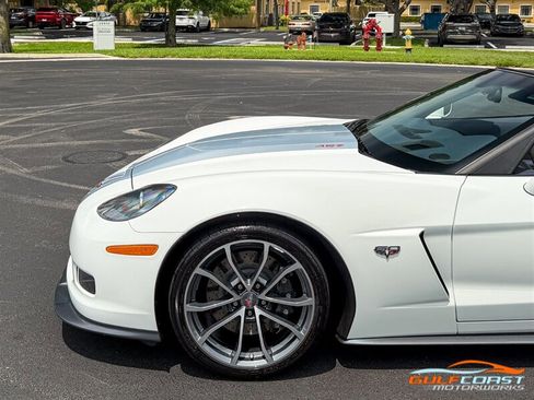 Used 2013 Chevrolet Corvette 427 w/ 1SC Preferred Equipment Group RWD image 38