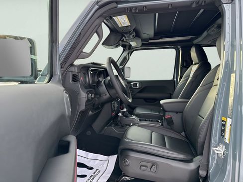 New 2026 Jeep Wrangler Unlimited Rubicon w/ Steel Bumper Group image 22