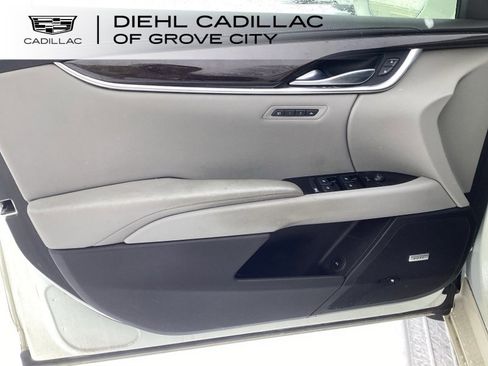 Used 2014 Cadillac XTS Luxury w/ Driver Awareness Package image 14