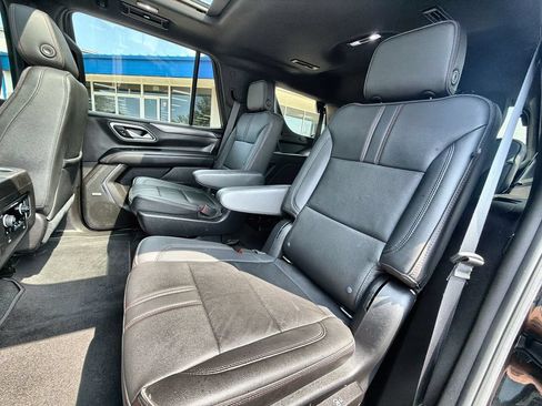 Used 2021 Chevrolet Tahoe RST w/ Luxury Package AWD/4WD image 23