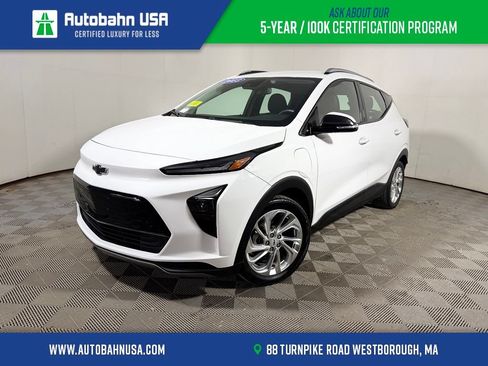 Used 2023 Chevrolet Bolt EUV LT FWD image 1