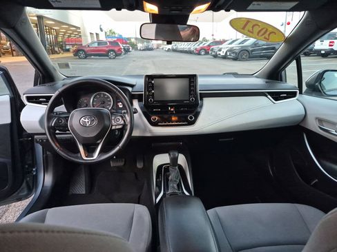 Used 2021 Toyota Corolla SE FWD image 17