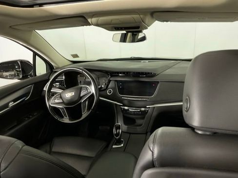 Used 2019 Cadillac XT5 Premium Luxury w/ Driver Assist Package AWD/4WD image 13