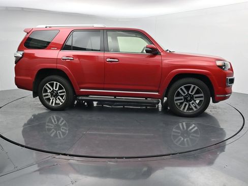 Used 2023 Toyota 4Runner Limited AWD/4WD image 9