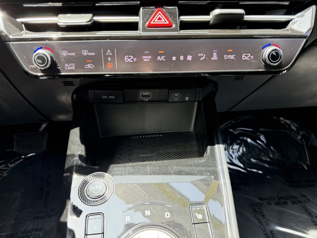 Used 2025 Kia Niro Wind FWD image 23