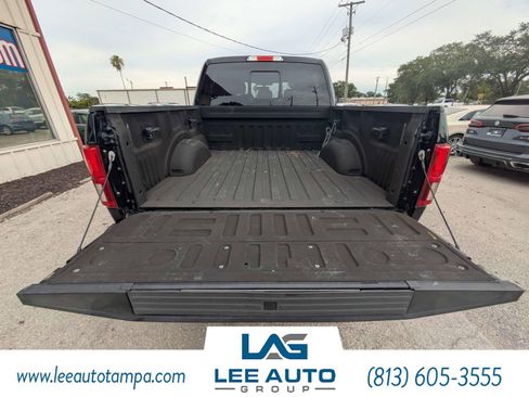 Used 2018 Ford F150 Platinum w/ Equipment Group 701A Luxury AWD/4WD image 12