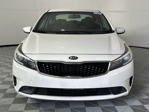 Used 2017 Kia Forte LX FWD image 3