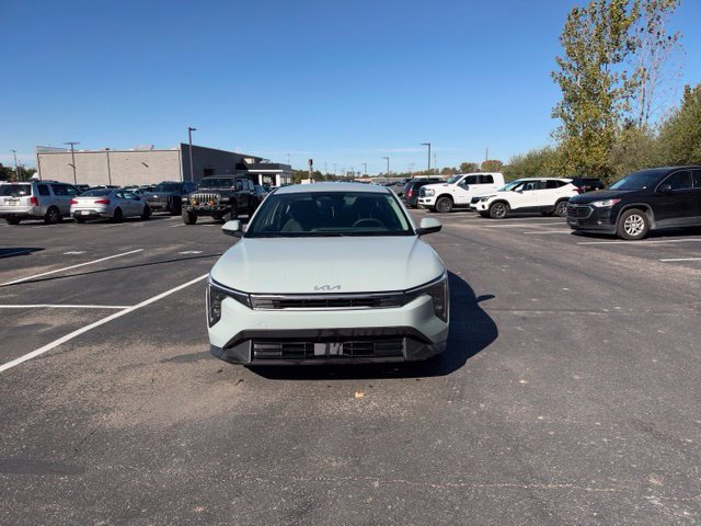 Certified 2025 Kia K4 FWD image 2