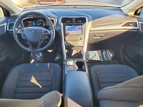 Used 2019 Ford Fusion SE image 26