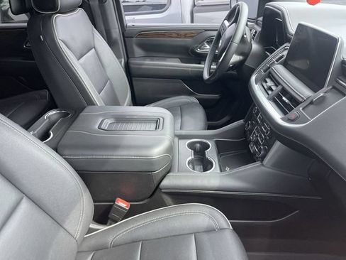 Used 2023 Chevrolet Tahoe Premier AWD/4WD image 13
