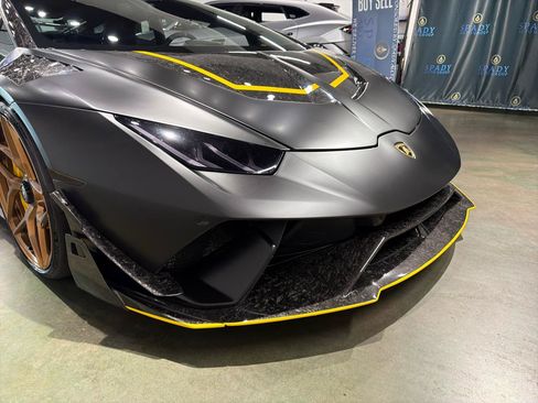Used 2018 Lamborghini Huracan AWD/4WD image 13