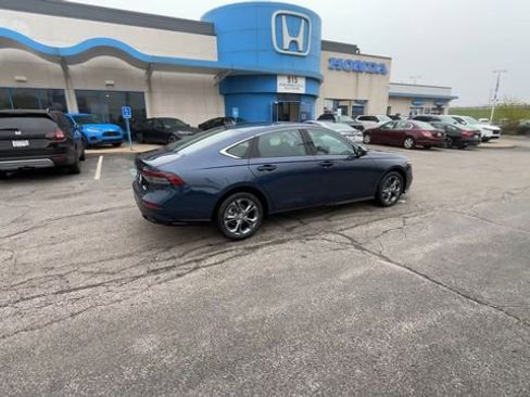 New 2026 Honda Accord EX-L image 9