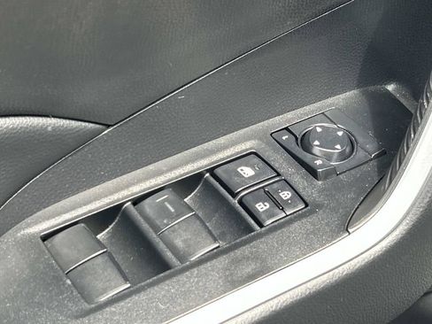 Used 2024 Toyota RAV4 LE AWD/4WD image 22