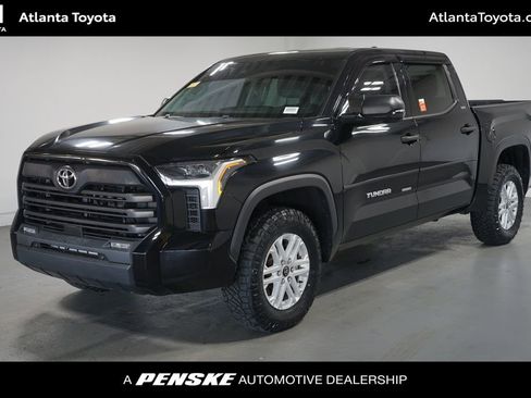 Used 2023 Toyota Tundra SR5 w/ SR5 Convenience Package image 1