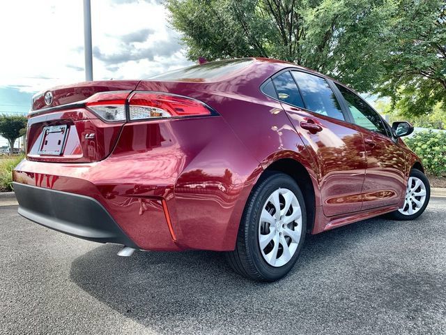 Used 2024 Toyota Corolla LE FWD image 8