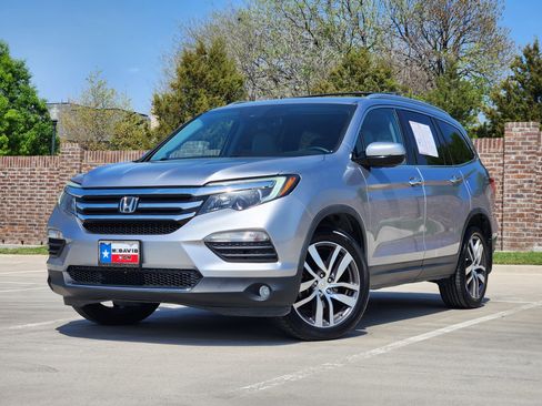 Used 2016 Honda Pilot Touring image 1