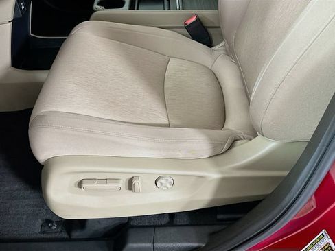 Certified 2024 Honda Odyssey EX image 28