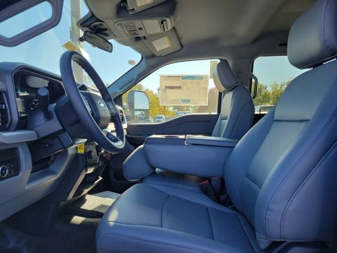 New 2026 Ford F550 4x4 Crew Cab image 16