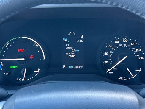 Certified 2024 Toyota Sienna XLE image 32