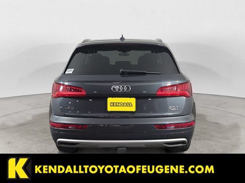 Used 2018 Audi Q5 2.0T Premium Plus w/ Premium Plus Package AWD/4WD image 4