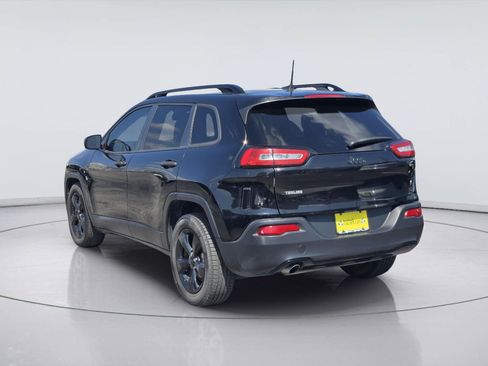 Used 2017 Jeep Cherokee Sport FWD image 8