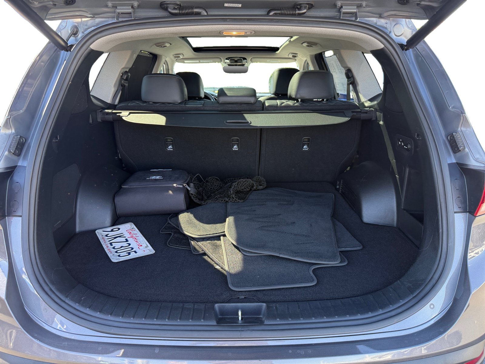 Used 2023 Hyundai Santa Fe Limited AWD/4WD image 17